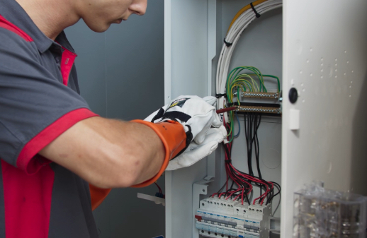 Let our team provide you with high-speed data and communications throughout your home and workplace. Sensible data cabling electricians who can design to suit your needs.